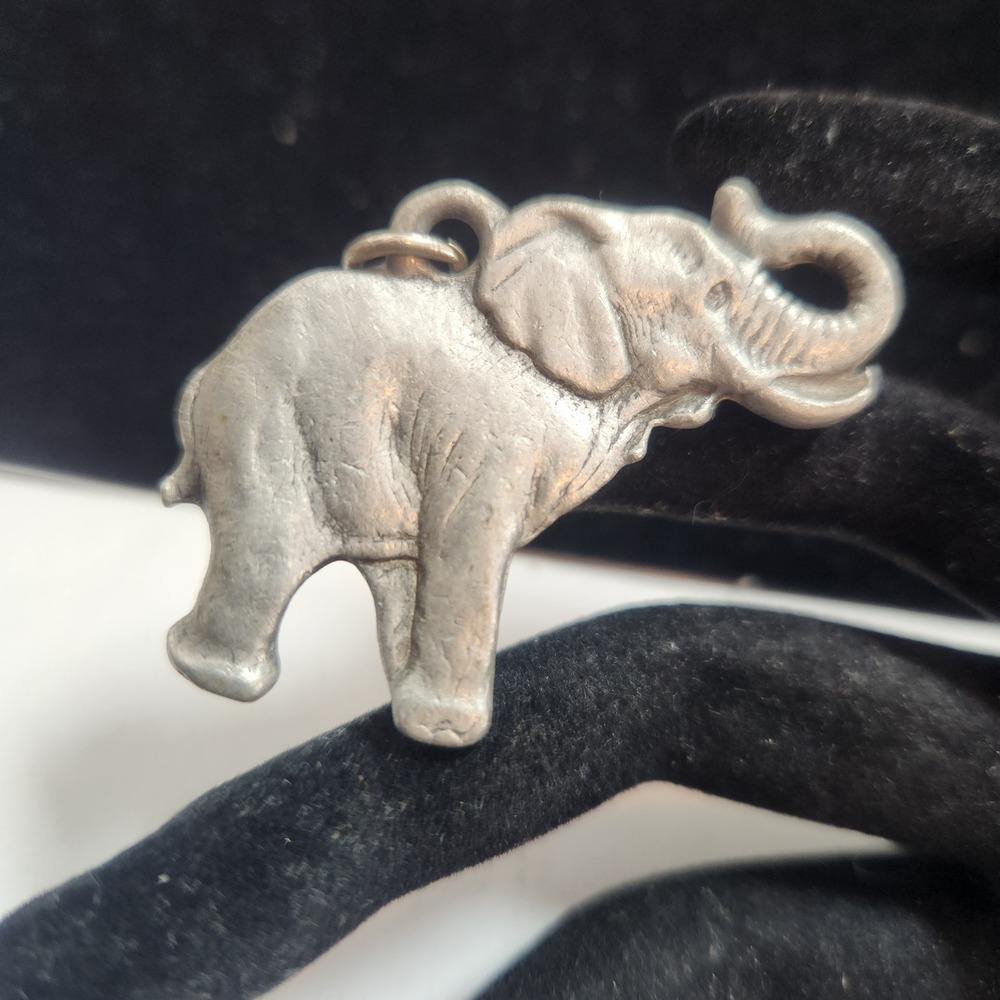 1982 Rawcliffe Pewter Elephant Pendant Charm I Love Elephants Silver Tone